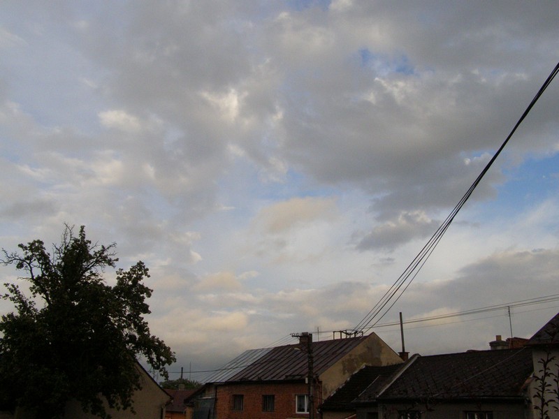 P7030780 Zahrada Mraky